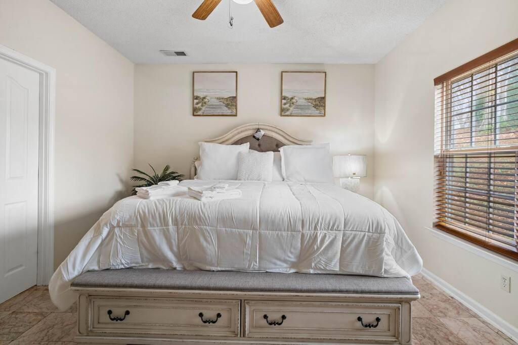 Cozy 4B 2 5B University Home King Beds Jacuzzi تشارلوت المظهر الخارجي الصورة